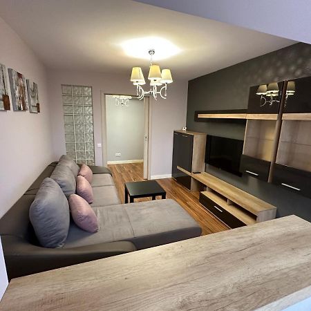 Page3 Apartament Lejlighed Targoviste Eksteriør billede