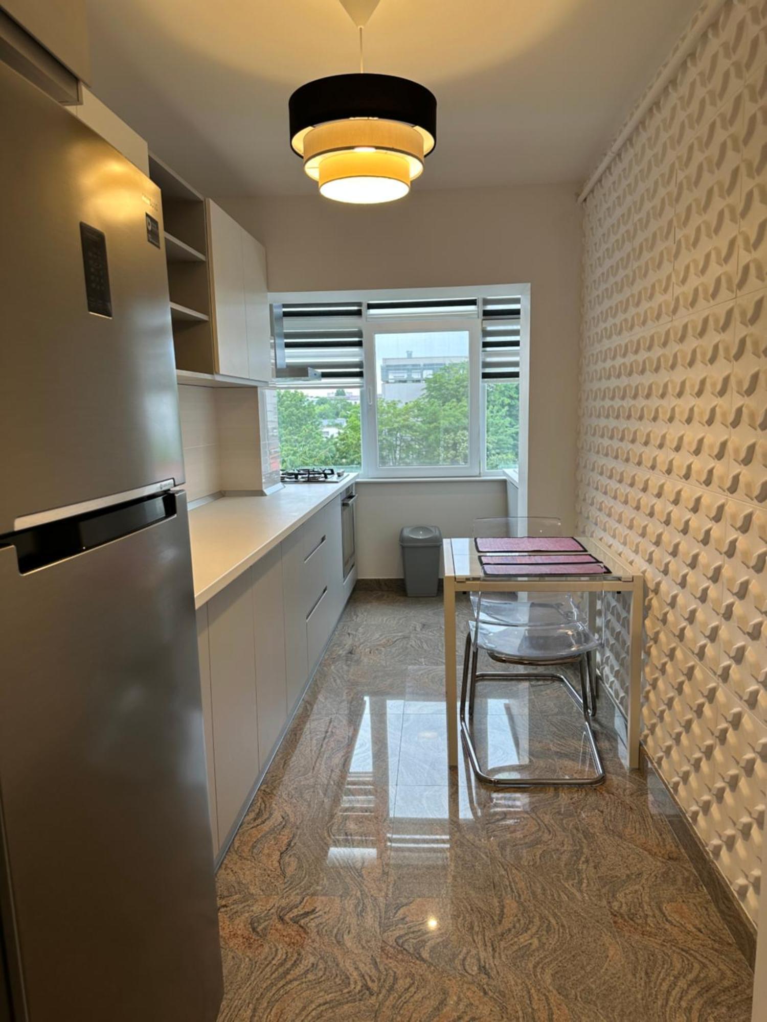 Page3 Apartament Targoviste Eksteriør billede