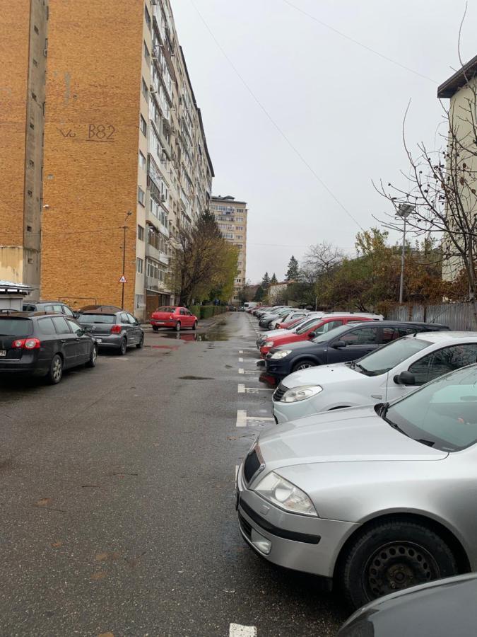Page3 Apartament Targoviste Eksteriør billede